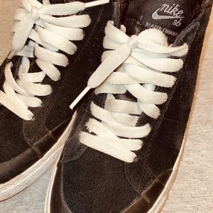 Nike Sb blazer chukka size 7 black used